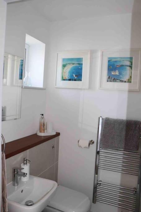 St Agnes Perfect Location, Hot Tub, Sea Views, Gym Apartment Exterior photo