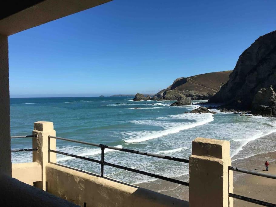 St Agnes Perfect Location, Hot Tub, Sea Views, Gym Apartment Exterior photo